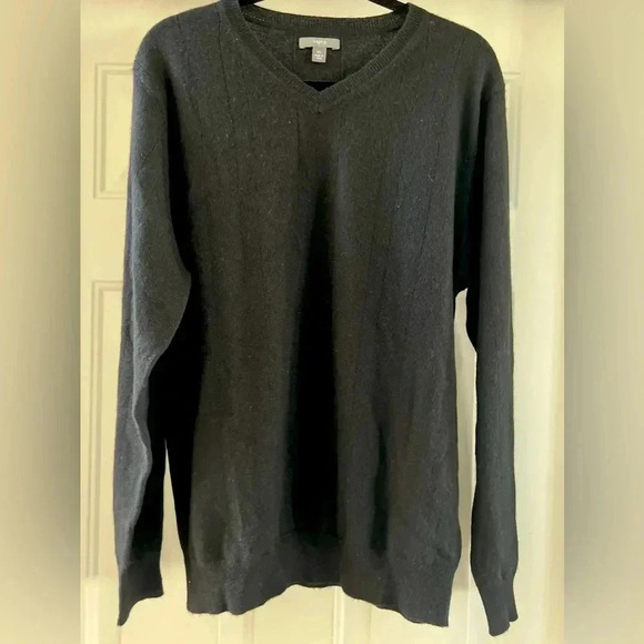 apt. 9 | men’s v-neck cashmere sweater. Size: XL - Picture 13 of 13